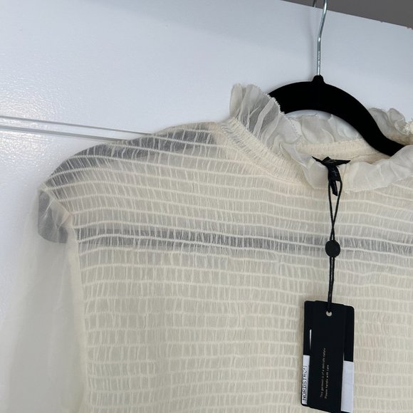 NWT Rag & Bone Kayden Sheer Smocked Ruffle Blouse Sz L in Light Dove - Picture 5 of 9